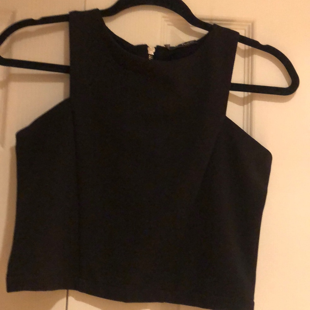 TUCCI BLACK GEOMETRIC CROP TOP SIZE M